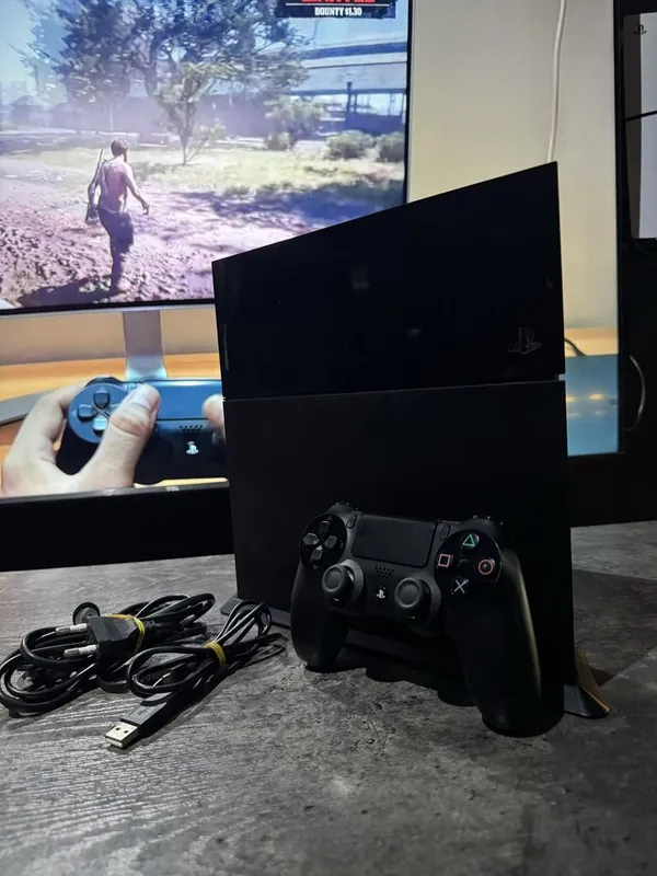 PlayStation 4Fat 500gb в отличном состоянии!