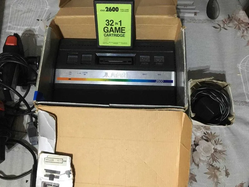 Легендарная Atari 2600 (GDR/USA) — ПОЛНЫЙ КОМПЛЕКТ в коробке! — фото 2