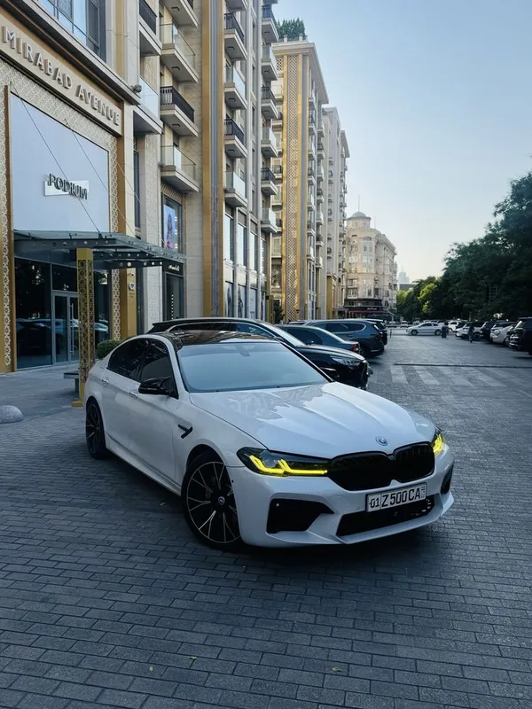 BMW f10 restayling 3.0L Twin Power Turbo — фото 1