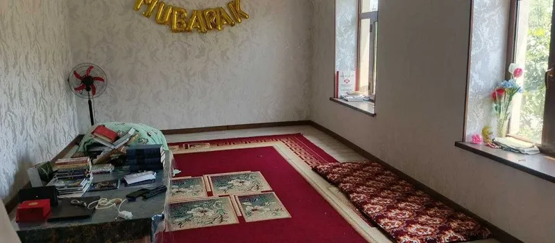 ШОШИЛИНЧ СОТИЛАДИ! Шаҳар марказида шинам коттедж! — фото 4