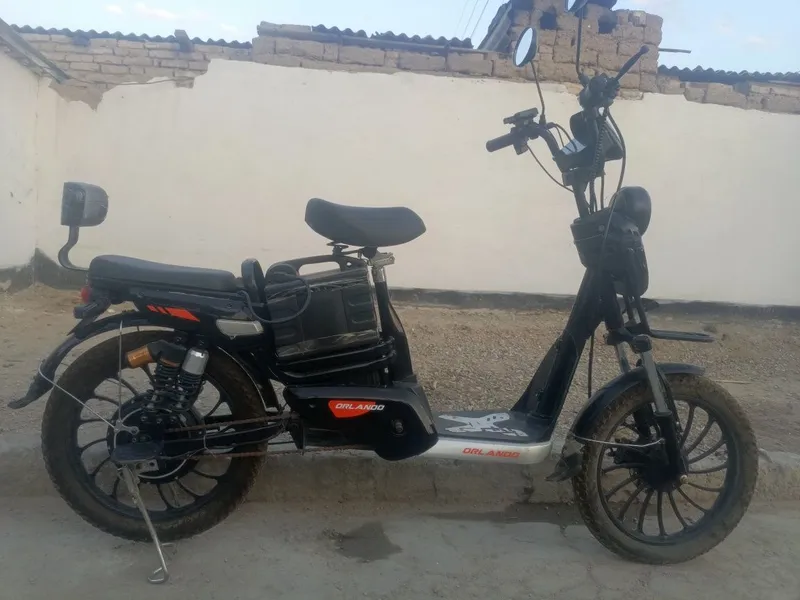 Skuter "ORLANDO" sotiladi sostayaniysi yaxshi