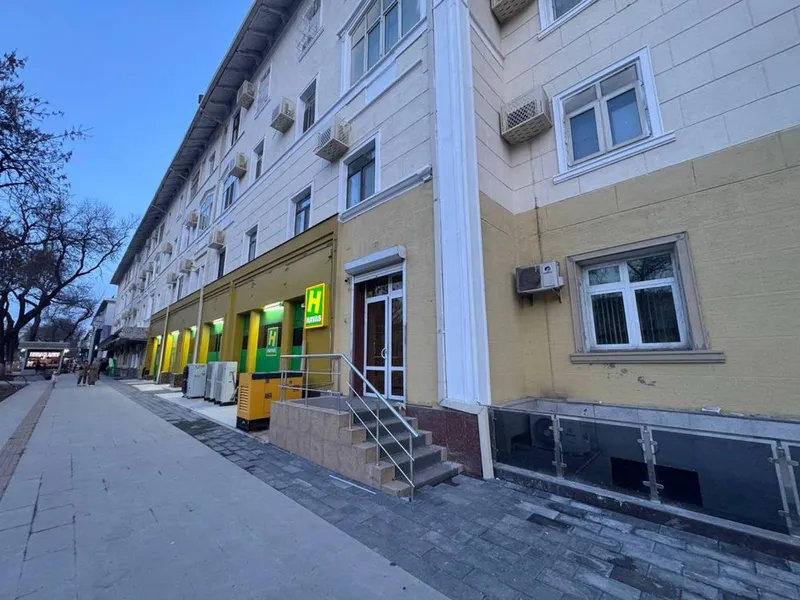 Яккасарай | Аския - Сдается в аренду помещение вдоль дороги 100м2 — фото 1