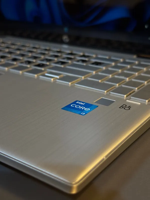 HP Pavilion x360 — sensorli transformer noutbuk (15-er0096nr) — фото 3