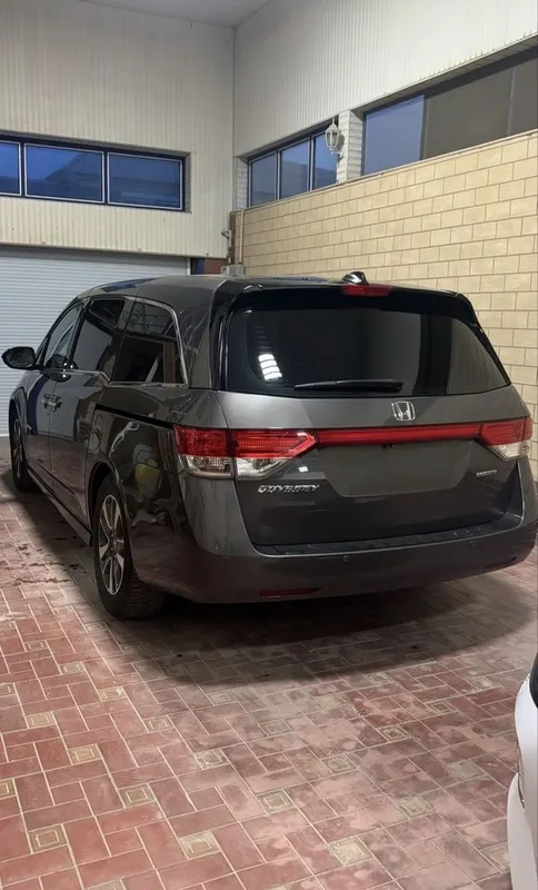 Honda Odyssey Touring (North America) Full позиция — фото 2
