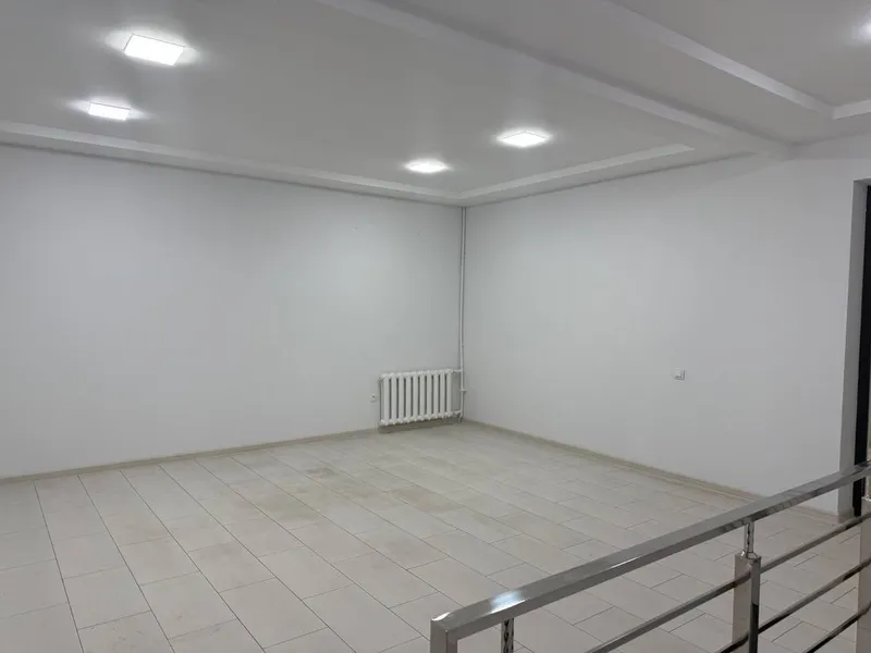 Офис • 155 м² • ул. Нукус, Гламур • 6 комнат, Кухня, Паркинг — фото 2