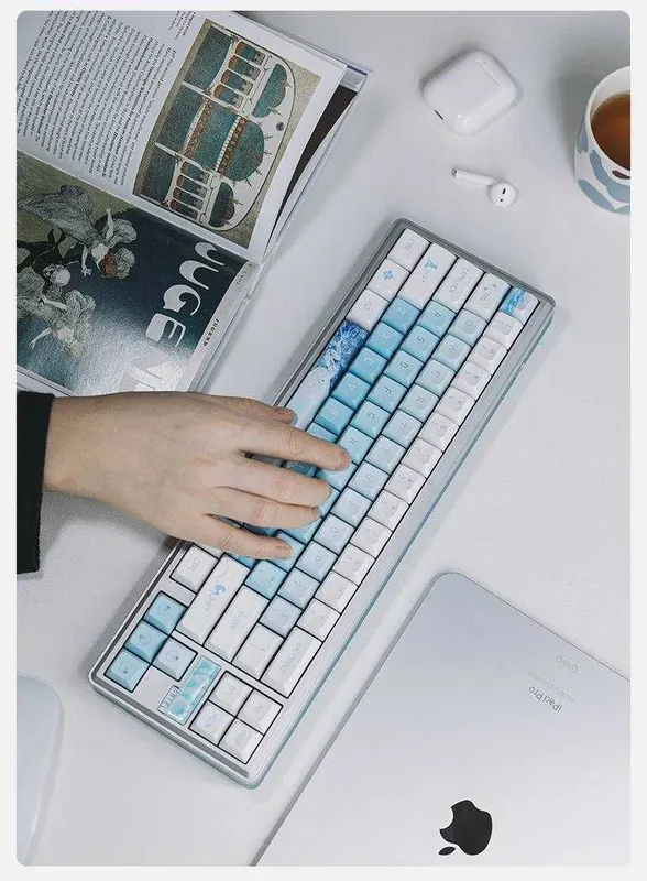 Продам кастомную клавиатуру Varmilo Sword68 Ariel — фото 1 Продам кастомную клавиатуру Varmilo Sword68 Ariel — фото 1