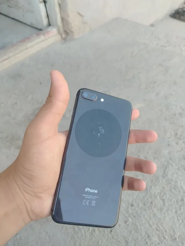 Iphone 8+ 256 g aybi batarey alishgan pubg 60 fps 2
