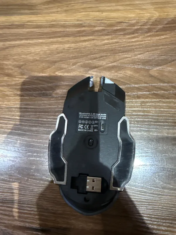 Продам беспроводную мышь 2