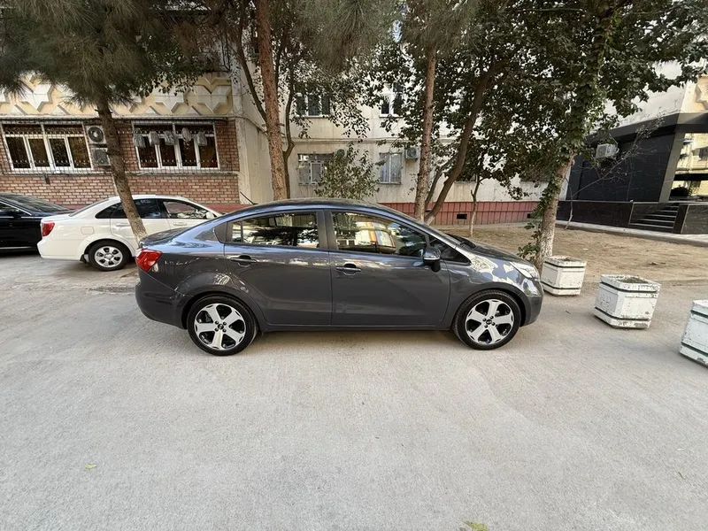 KIA Rio 1.4 год 2014 1 KIA Rio 1.4 год 2014 1
