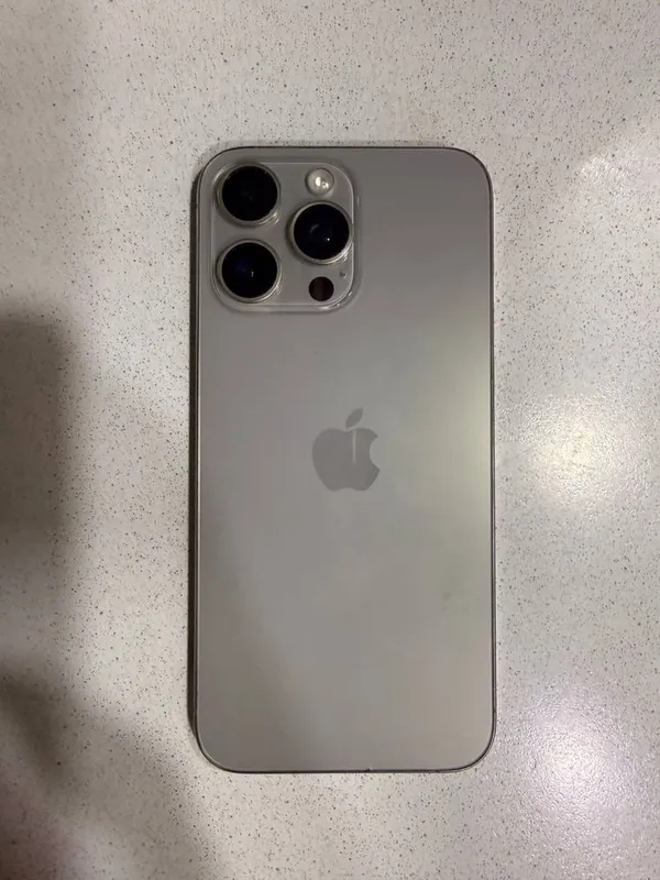I phone 15 pro max 2 I phone 15 pro max 2