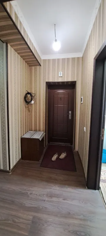 Чирчик шахар хемпасолкада 7 етажка 3-хона 7-етаж квартира ижарага бери — фото 9