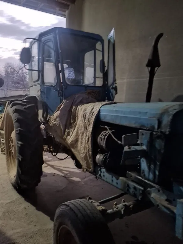 Traktor 28 balonlari 1 yil bo'ldi holati zur matorlar polniy bulgan — фото 1