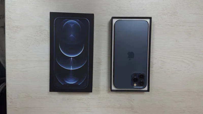 iPhone 12 Pro, 128 ГБ 3