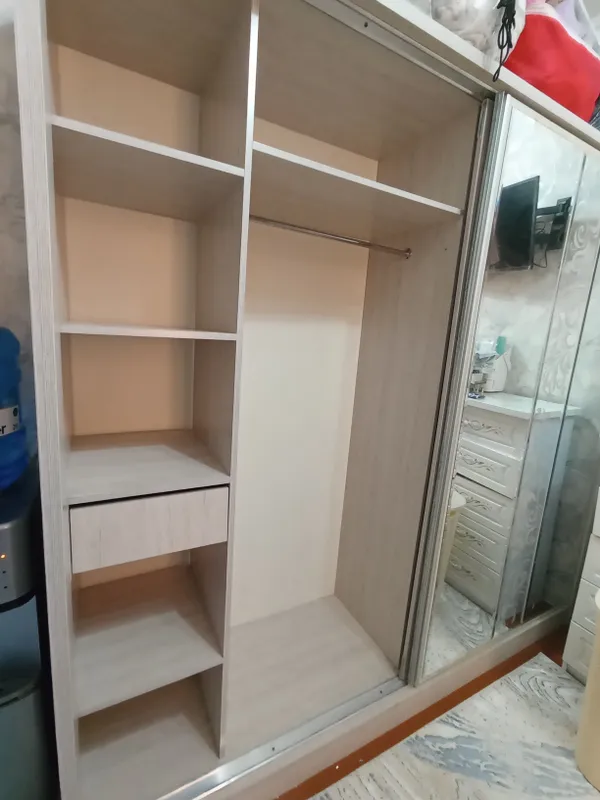 Shkaf , krovat tumbochka veshalka 2 Shkaf , krovat tumbochka veshalka 2