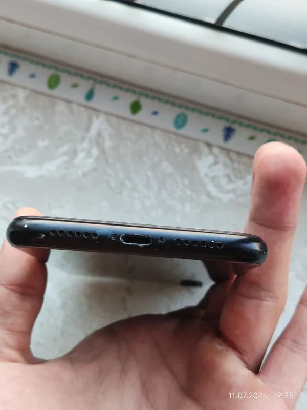 Iphone XR black 64 gb 4 Iphone XR black 64 gb 4