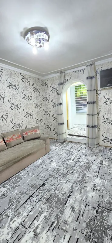 продам чиланзар 19.  двух комнатная
