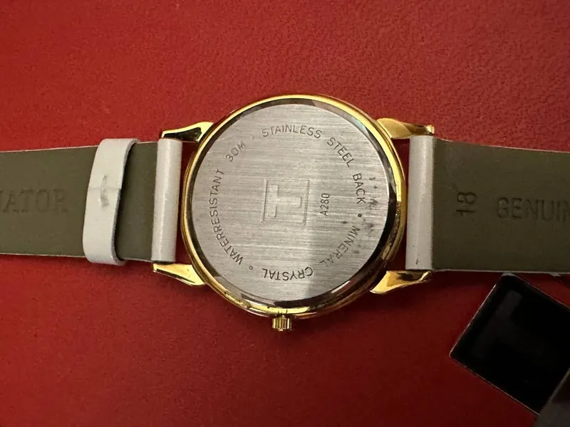 Наручные женские часы Tissot — фото 3