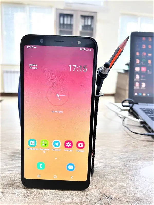Samsung a6 sotiladi