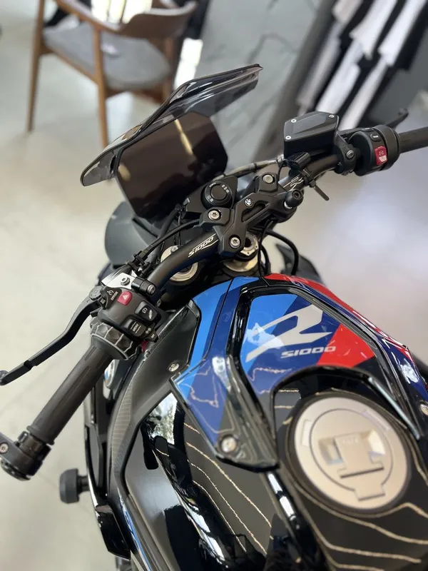 BMW S1000R restyling 3 BMW S1000R restyling 3