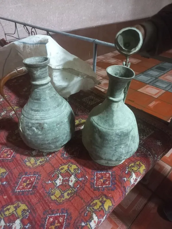 Eski mis ko'zalar sotiladi 3