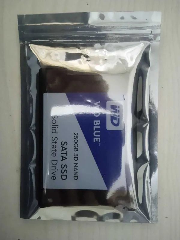 SSD WD Blue 250GB 2.5" SATA III — фото 1