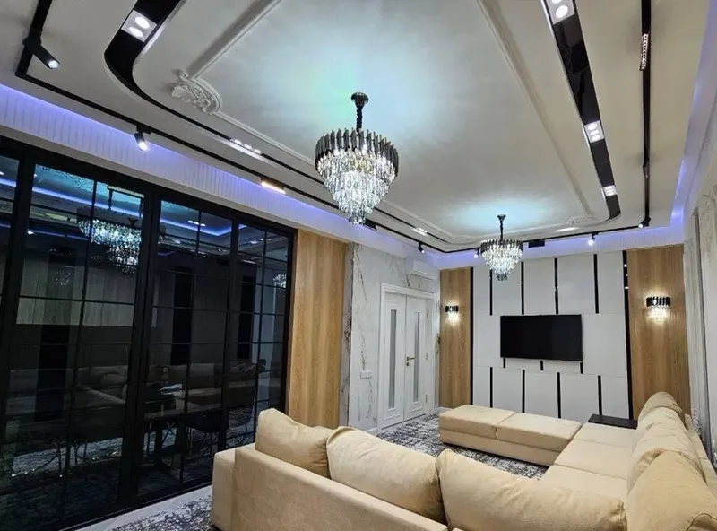 C-7 • 3 xona • 95 m² • 5/7-qavat 2 C-7 • 3 xona • 95 m² • 5/7-qavat 2