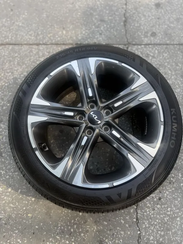 Диски и шины Kia k5 r18 1 Диски и шины Kia k5 r18 1