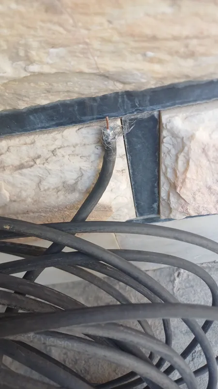 televizor uchun ishlatilgan kabel 2 televizor uchun ishlatilgan kabel 2