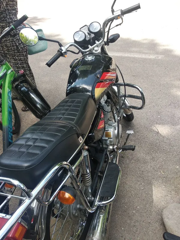 мотоцикл Kawasaki 150 kub 2 мотоцикл Kawasaki 150 kub 2