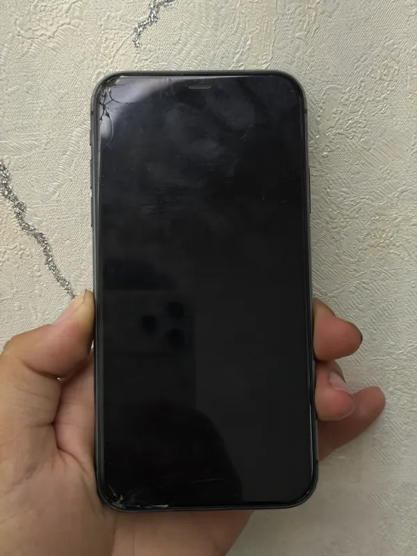 iPhone 11 2