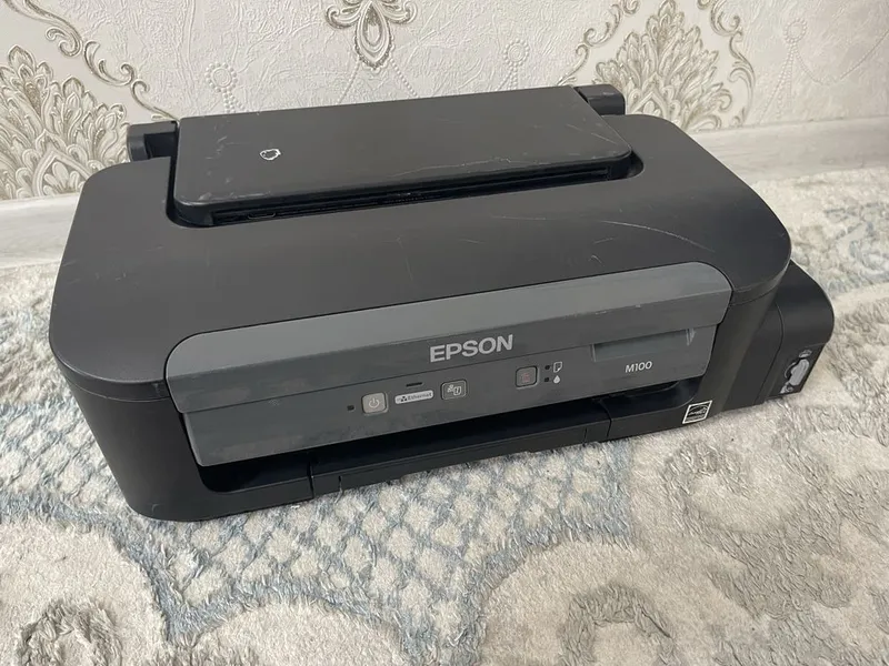 Продам чернобелый принтер Epson M100 1 Продам чернобелый принтер Epson M100 1