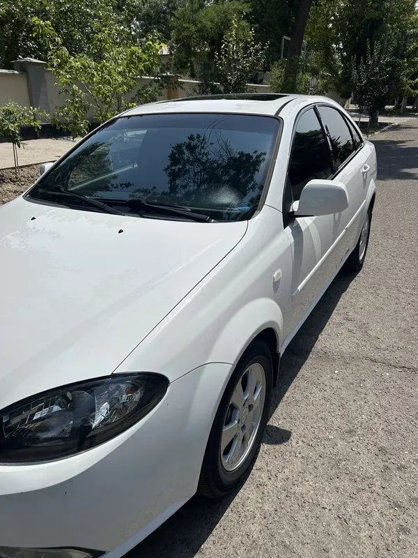 Продаётся Lacetti Gentra — фото 1