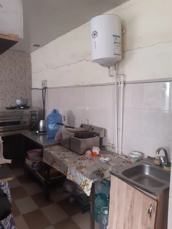 Kafe barcha jixozlari bilan 50 50 ishlatiladi — фото 6