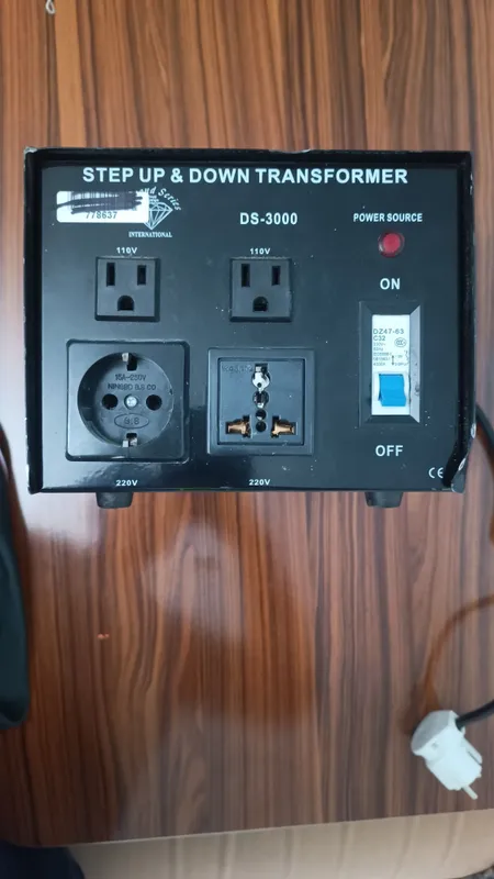 Трансформатор 220В ↔ 110В Dayton DS-3000 (Model 16V988A), 3000W 1