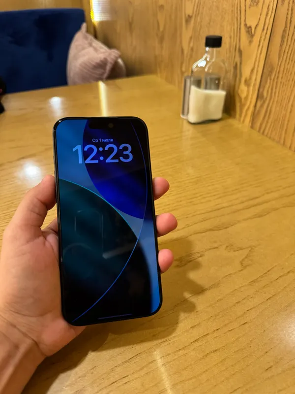 iPhone 16 Pro Max — фото 1