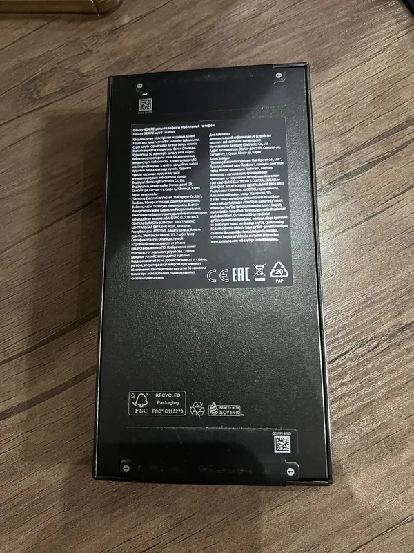 Samsung S24FE 8/256Gb yangi 2