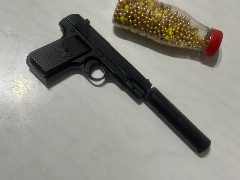 Pistolet