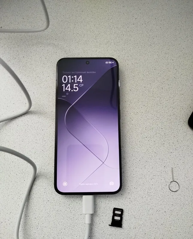 Продаётся Xiaomi 14 3 Продаётся Xiaomi 14 3