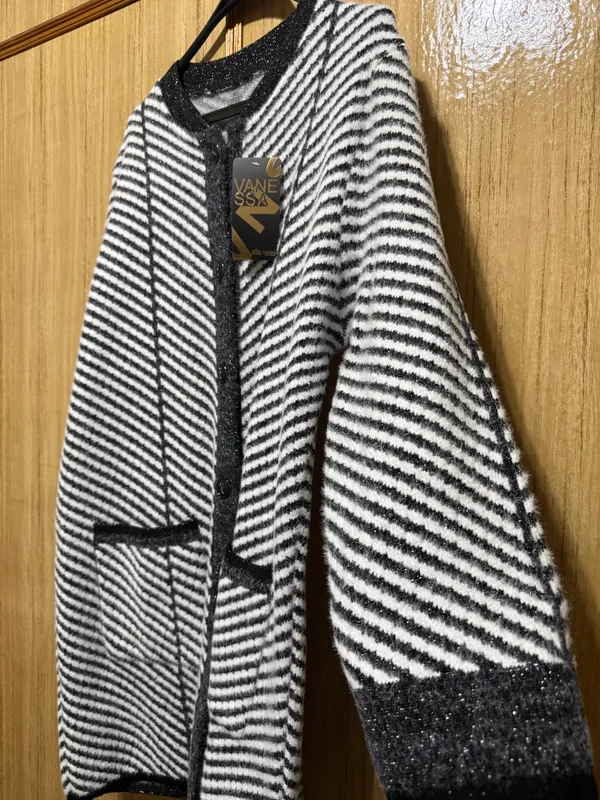 Женский кардиган стандартного размера 2 Женский кардиган стандартного размера 2
