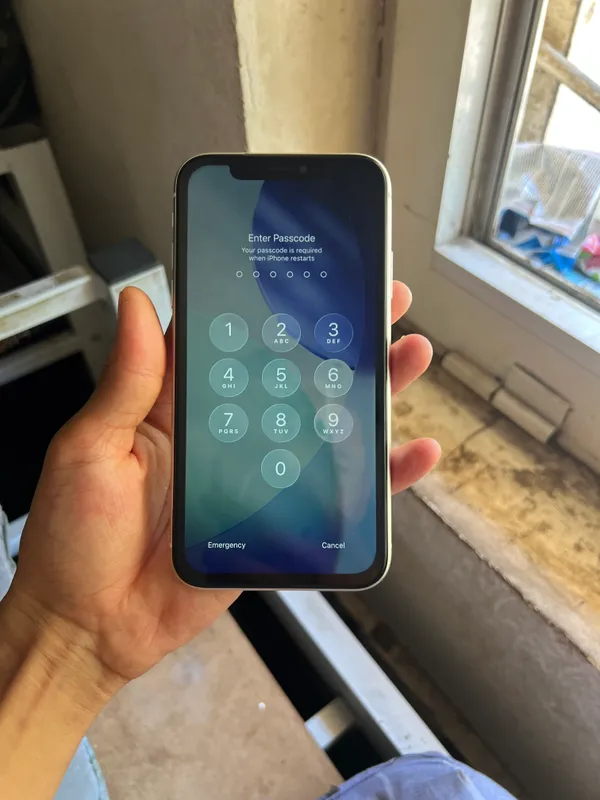 IPhone 11 3