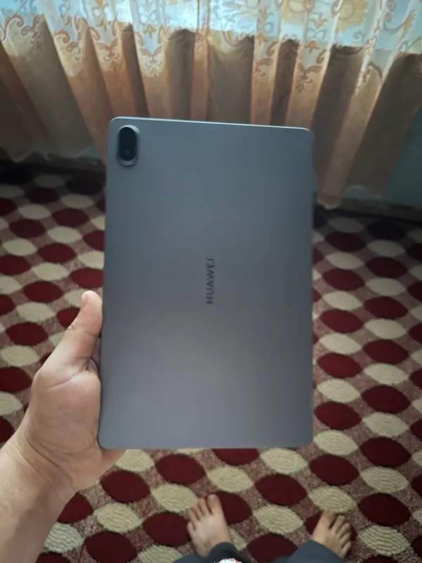 Продаётся HUAWEI MatePad SE 1 Продаётся HUAWEI MatePad SE 1