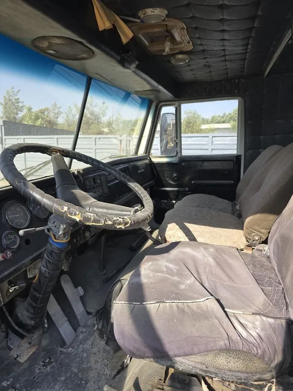 Kamaz texnika sotiladi 2