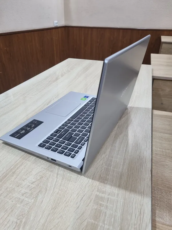 Acer Aspire 3