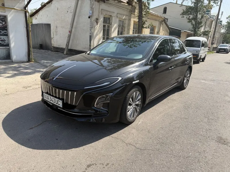 Hongqi eqm 5-500 км в аренду с выкупом 2