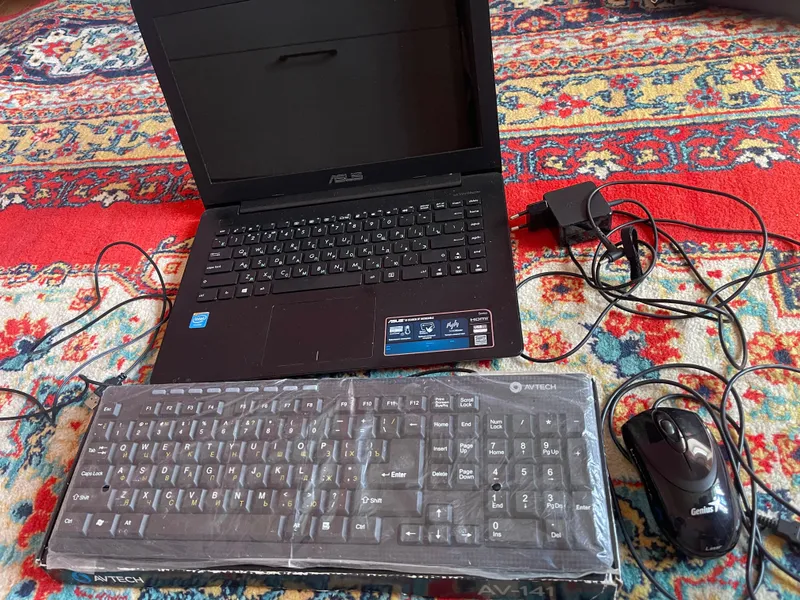 Продаю Ноутбук Asus — фото 1