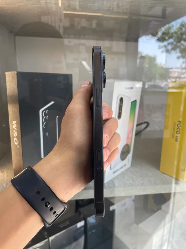 Iphone 16 pro max lux 3