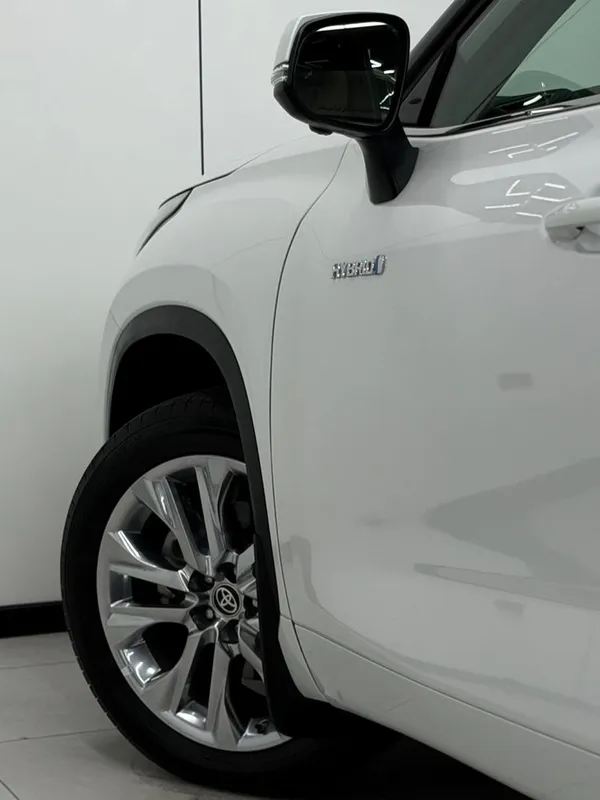 Toyota Highlander Hybrid Limited 3 Toyota Highlander Hybrid Limited 3