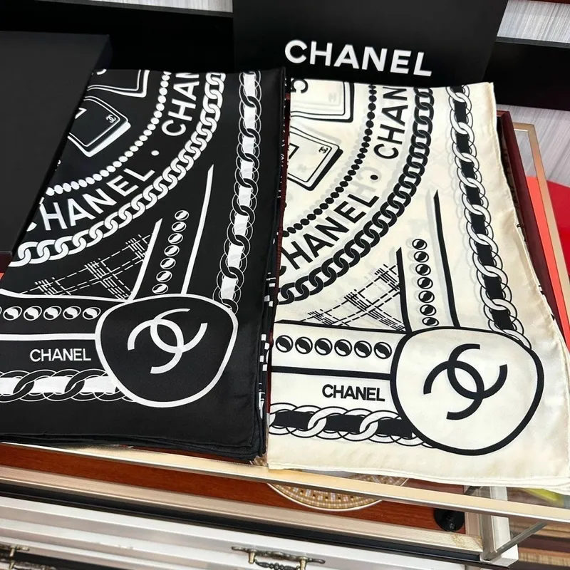 платок CHANEL 2 платок CHANEL 2