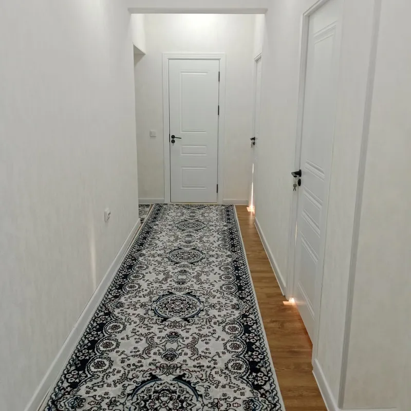 Kvartiraga qizlar kerak