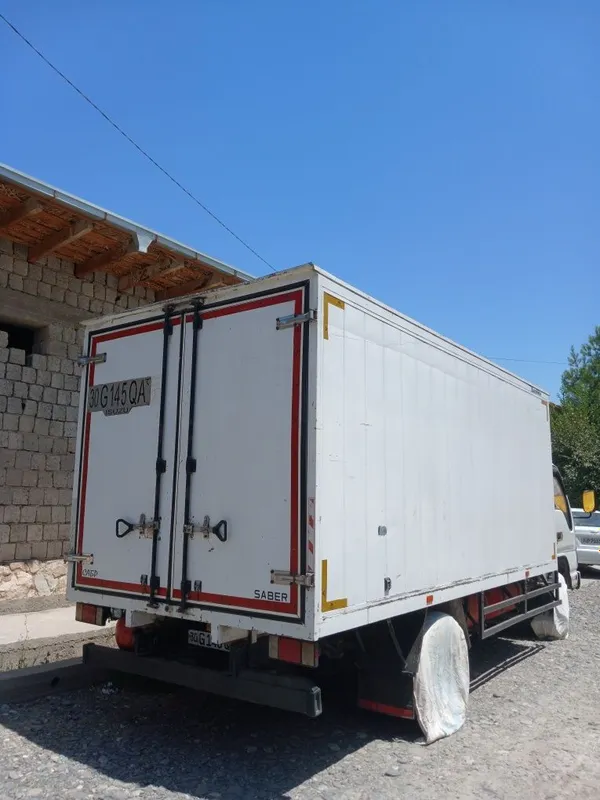 Isuzu sotiladi 5 ton 4 Isuzu sotiladi 5 ton 4